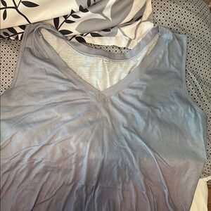 Women's Sleeveless V-Neck Top - Gray